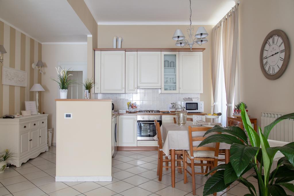 La Maison Des Anges Apartment Специя Екстериор снимка